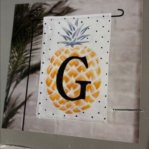 NEW Monogram Garden Flag w/ Pole Holder Stand Black Metal Stake Kirkland’s “G”